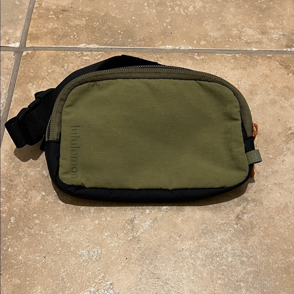 Lululemon Everywhere Mini Belt Bag Olive Green and Black